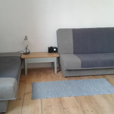 Upartment *
